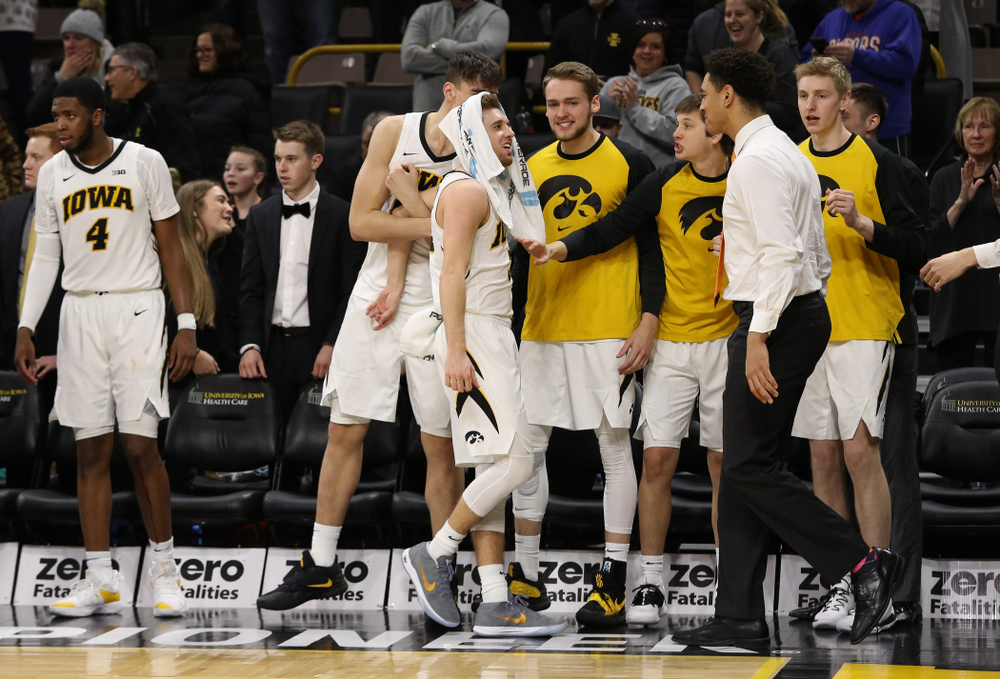 Iowa Hawkeyes guard Jordan Bohannon (3) makes the game winning three point basket against the Northwestern Wildcats Sunday, February 10, 2019 at Carver-Hawkeye Arena. (Brian Ray/hawkeyesports.com)