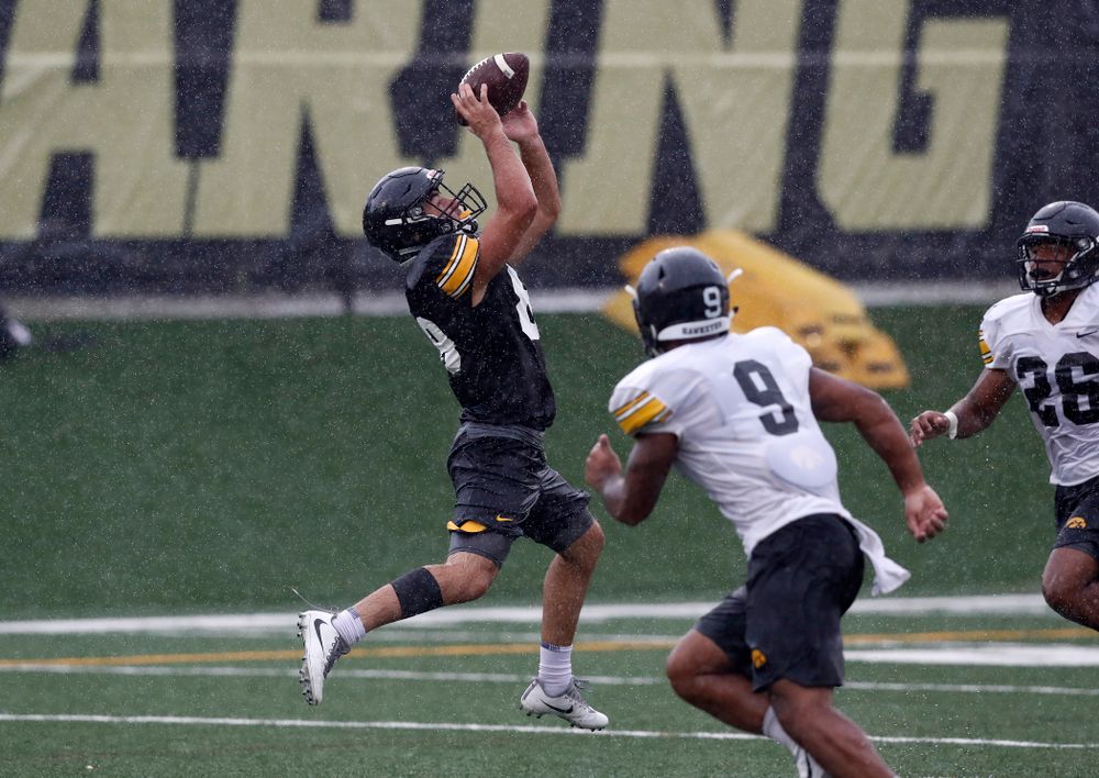 Iowa Hawkeyes wide receiver Nico Ragaini (89) during camp practice No. 15 Monday, August 20, 2018 at the Hansen Football Performance Center. (Brian Ray/hawkeyesports.com)