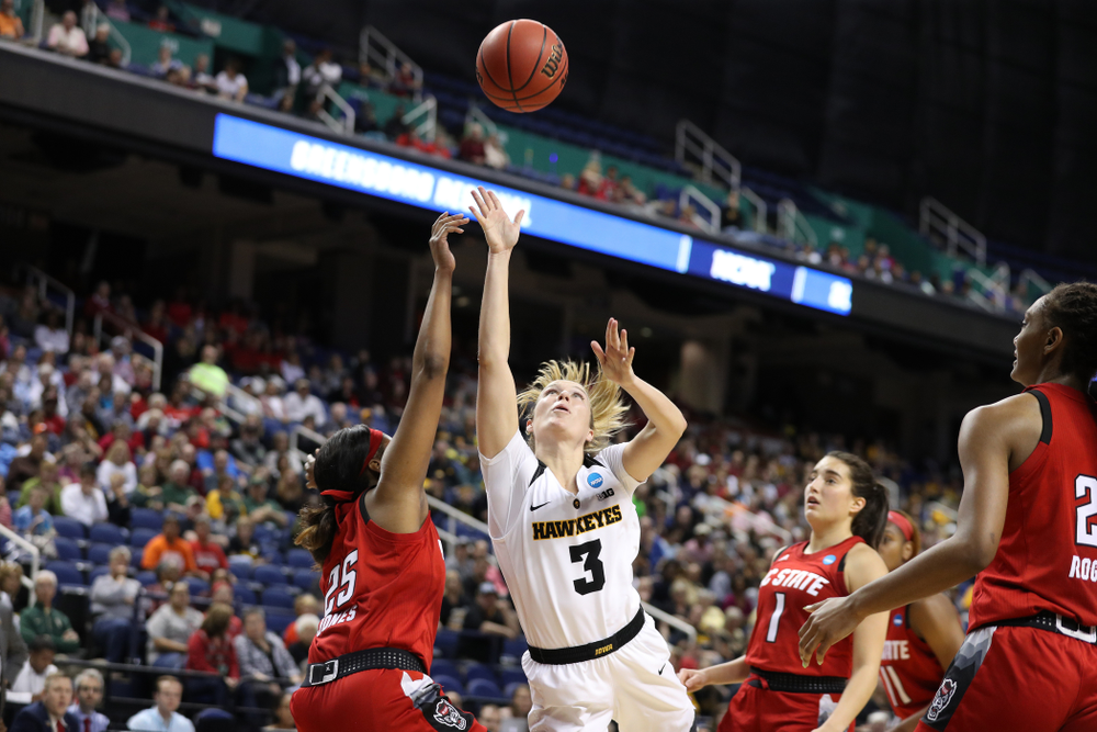 Iowa Hawkeyes guard Makenzie Meyer (3) against the NC State Wolfpack in the regional semi-final of the 2019 NCAA Women's College Basketball Tournament Saturday, March 30, 2019 at Greensboro Coliseum in Greensboro, NC.(Brian Ray/hawkeyesports.com)
