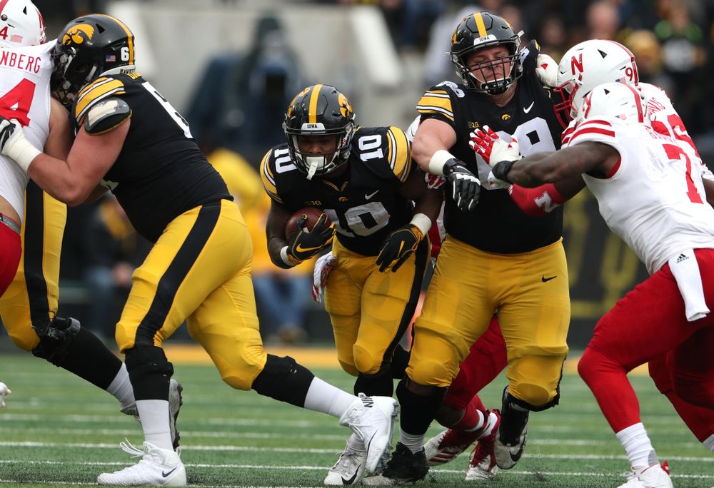 Iowa Hawkeyes running back Mekhi Sargent (10) against the Nebraska Cornhuskers Friday, November 23, 2018 at Kinnick Stadium. (Brian Ray/hawkeyesports.com)
