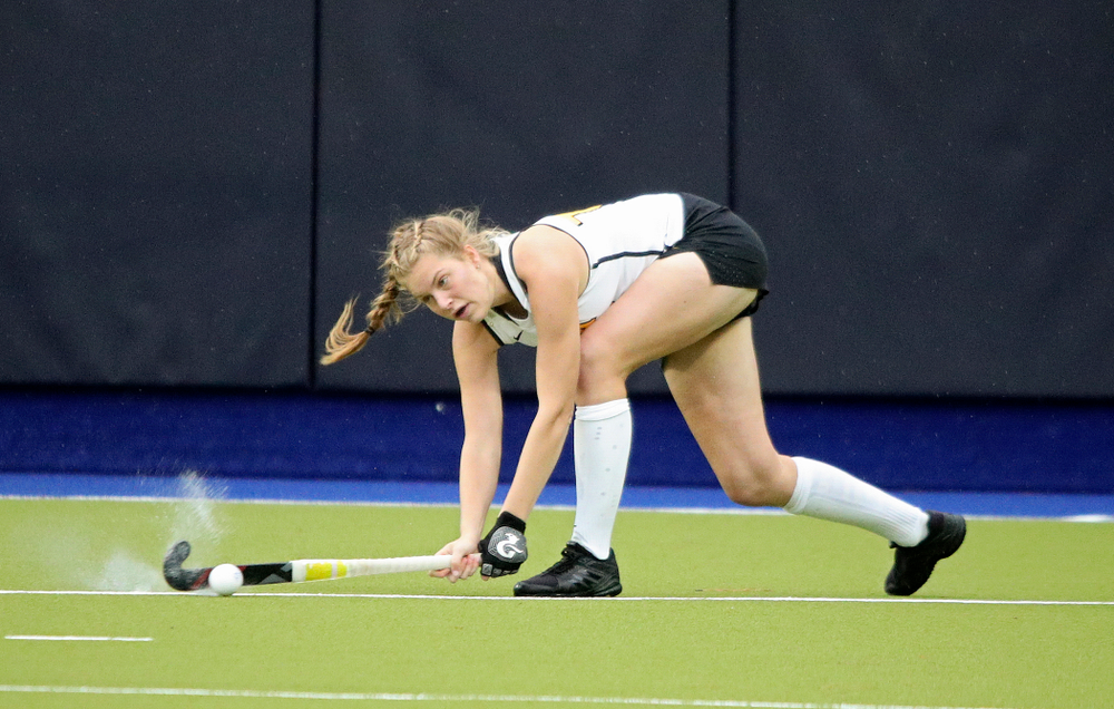 Iowa’s Lokke Stribos (14) passes during the first quarter of their NCAA Tournament First Round match against Duke at Karen Shelton Stadium in Chapel Hill, N.C. on Friday, Nov 15, 2019. (Stephen Mally/hawkeyesports.com)