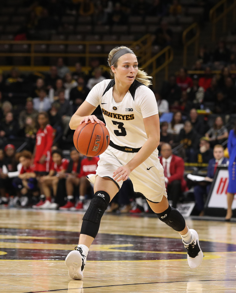 Iowa Hawkeyes guard Makenzie Meyer (3) against the Rutgers Scarlet Knights Wednesday, January 23, 2019 at Carver-Hawkeye Arena. (Brian Ray/hawkeyesports.com)