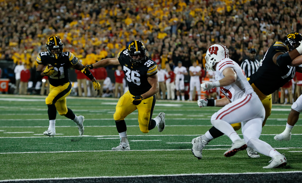 Iowa Hawkeyes fullback Brady Ross (36) against the Wisconsin Badgers Saturday, September 22, 2018 at Kinnick Stadium. (Brian Ray/hawkeyesports.com)