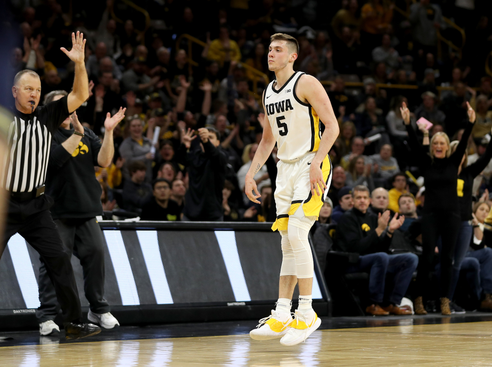 Iowa Hawkeyes guard CJ Fredrick (5) against the Michigan Wolverines Friday, January 17, 2020 at Carver-Hawkeye Arena. (Brian Ray/hawkeyesports.com)