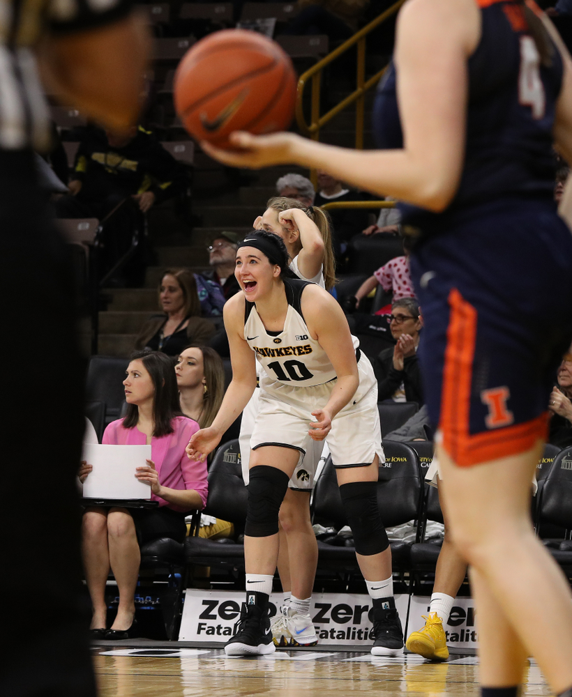 Iowa Hawkeyes forward Megan Gustafson (10) against the Illinois Fighting Illini Thursday, February 14, 2019 at Carver-Hawkeye Arena. (Brian Ray/hawkeyesports.com)