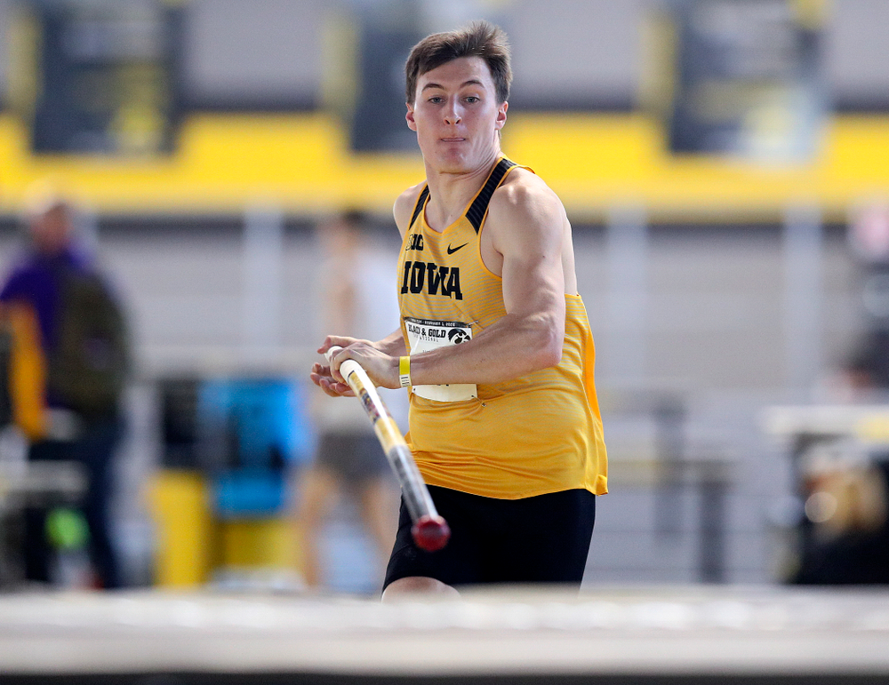 Iowa’s Austin West competes in the men’s pole vault event at the Black and Gold Invite at the Recreation Building in Iowa City on Saturday, February 1, 2020. (Stephen Mally/hawkeyesports.com)