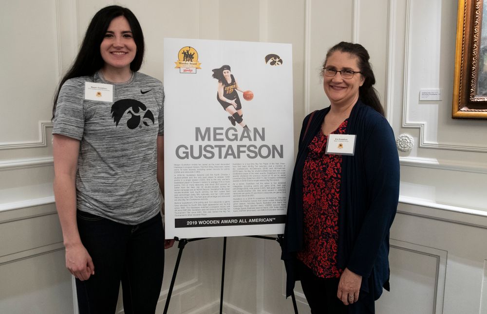 Iowa Hawkeyes forward Megan Gustafson (10) and her mother during the Wooden Award DukeÕs Dinner Thursday, April 11, 2019 at the LA Athletic Club. (Brian Ray/hawkeyesports.com)