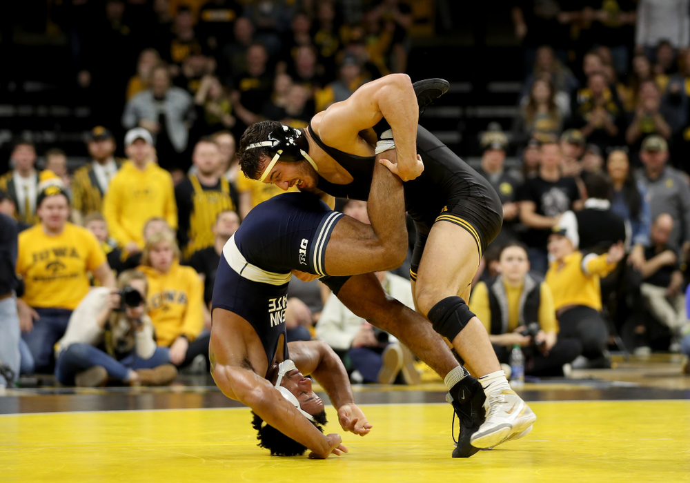 Iowa’s Michael Kemerer wrestles Penn State’s Mark Hall at 174 pounds Friday, January 31, 2020 at Carver-Hawkeye Arena. Kemerer won the match 11-6. (Brian Ray/hawkeyesports.com)