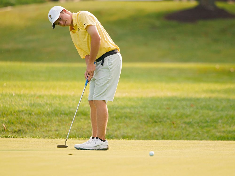 Iowa’s Matthew Garside putts during the third day of the Golfweek Conference Challenge at the Cedar Rapids Country Club in Cedar Rapids on Tuesday, Sep 17, 2019. (Stephen Mally/hawkeyesports.com)