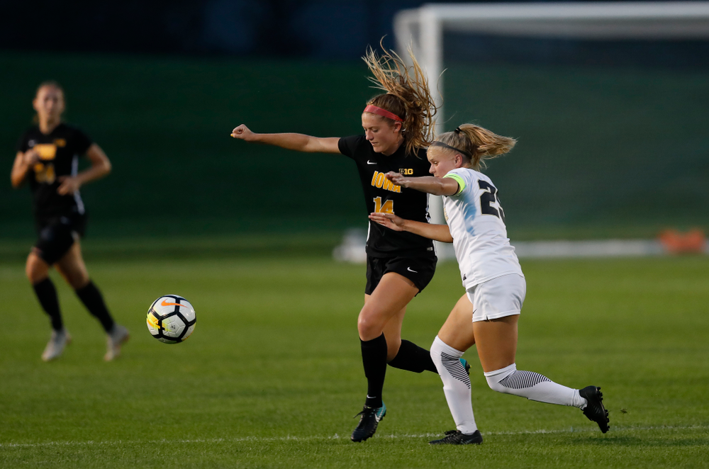 Iowa Hawkeyes Leah Moss (14) against the Purdue Boilermakers Thursday, September 20, 2018 at the Iowa Soccer Complex. (Brian Ray/hawkeyesports.com)