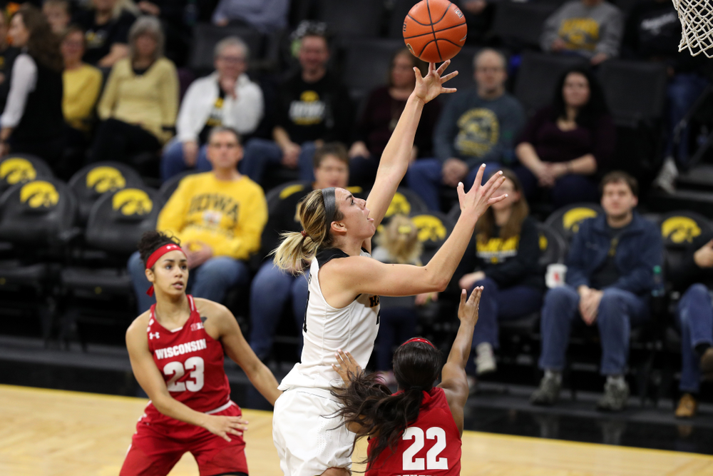 Iowa Hawkeyes forward Hannah Stewart (21) against the Wisconsin Badgers Monday, January 7, 2019 at Carver-Hawkeye Arena. (Brian Ray/hawkeyesports.com)