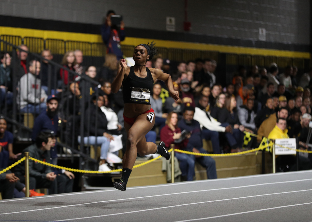 Former Hawkeye Brittany Brown runs the 300 meter premier during the 2019 Larry Wieczorek Invitational Friday, January 18, 2019 at the Hawkeye Tennis and Recreation Center. (Brian Ray/hawkeyesports.com)