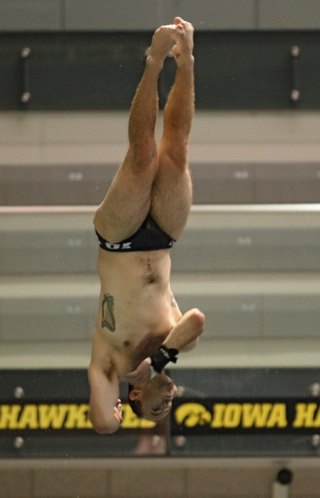 Iowa’s Anton Hoherz competes in the men’s 1 meter diving event during their meet against Michigan State at the Campus Recreation and Wellness Center in Iowa City on Thursday, Oct 3, 2019. (Stephen Mally/hawkeyesports.com)