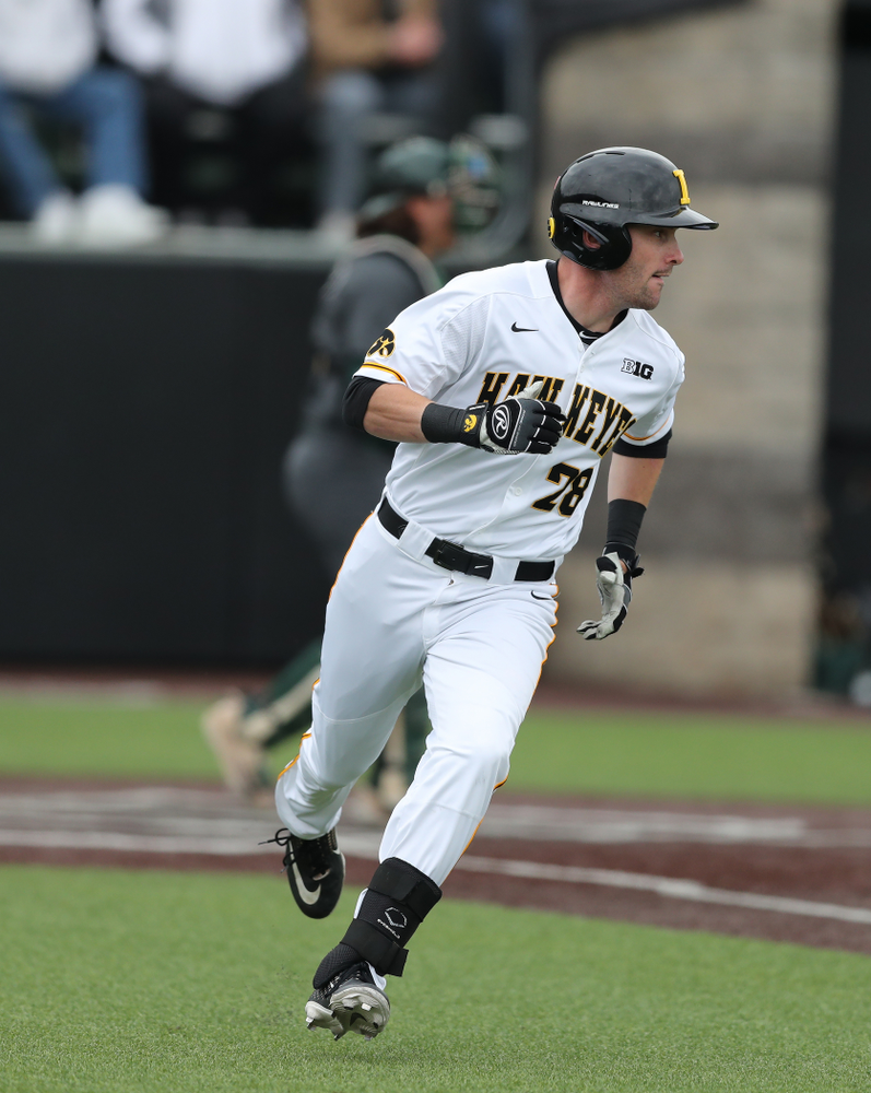 Iowa Hawkeyes Chris Whelan (28) against Michigan State Sunday, May 12, 2019 at Duane Banks Field. (Brian Ray/hawkeyesports.com)