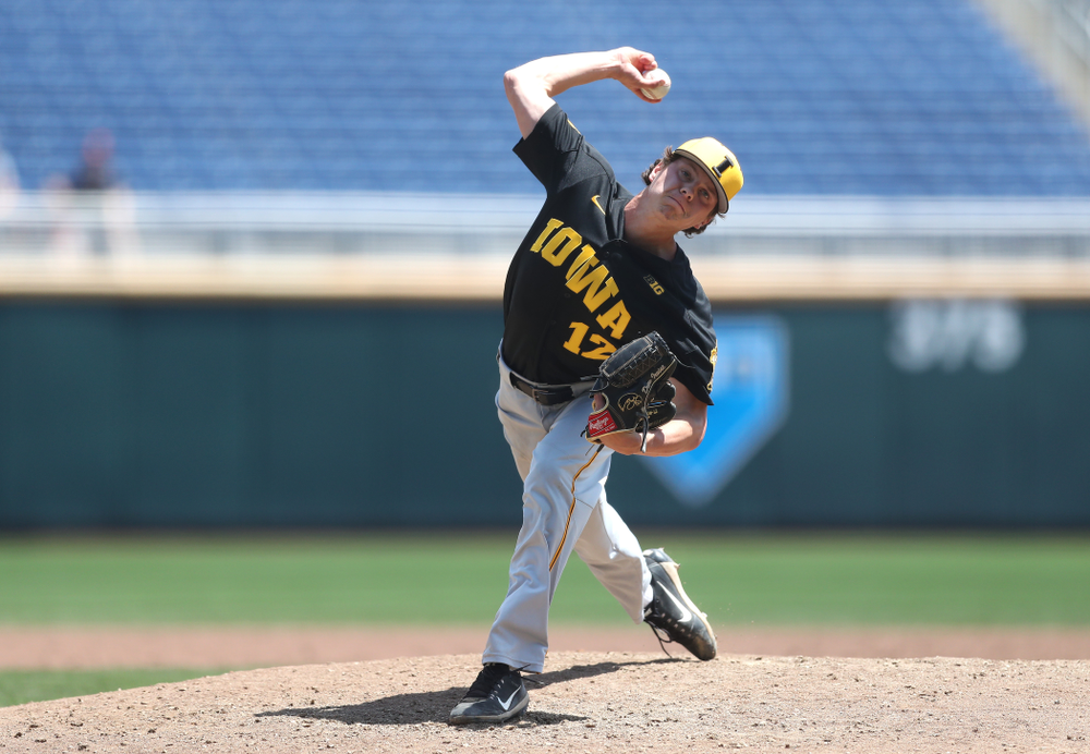 Iowa Hawkeyes Drew Irvine (12) against the Nebraska Cornhuskers in the first round of the Big Ten Baseball Tournament Friday, May 24, 2019 at TD Ameritrade Park in Omaha, Neb. (Brian Ray/hawkeyesports.com)