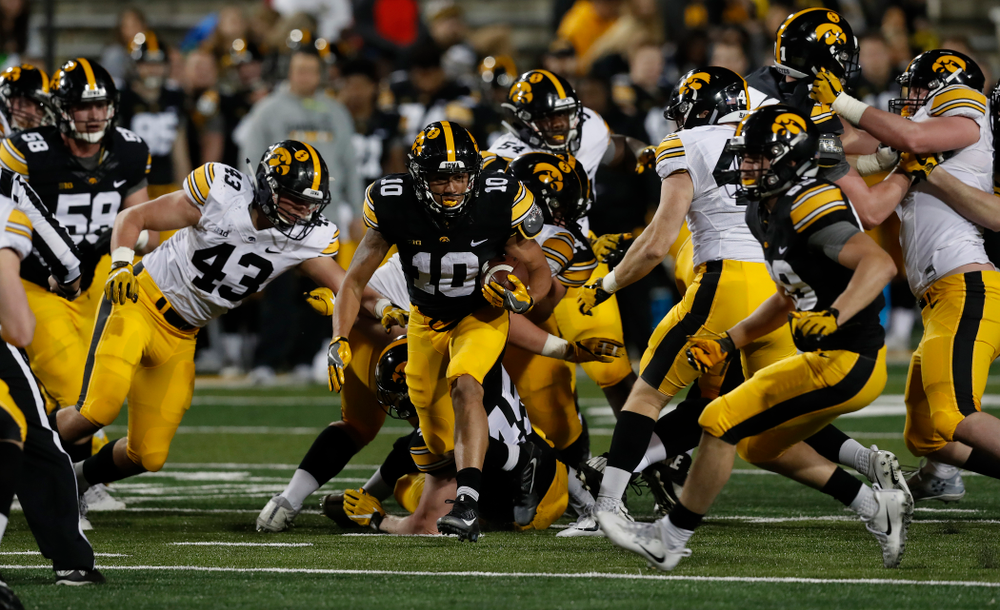 Iowa Hawkeyes running back Camron Harrell (10) during their final spring practice Friday, April 20, 2018 at Kinnick Stadium. (Brian Ray/hawkeyesports.com)