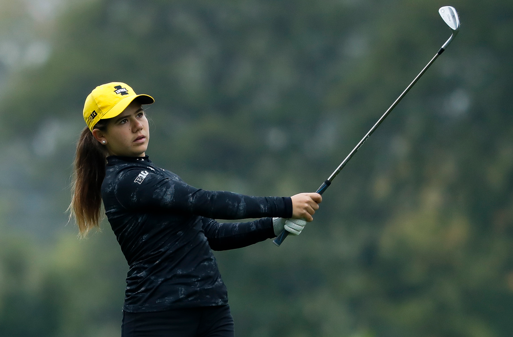 Iowa's Manuela Lizarazu hits an approach shot during the final round of the Diane Thomason Invitational at Finkbine Golf Course on September 30, 2018. (Tork Mason/hawkeyesports.com)