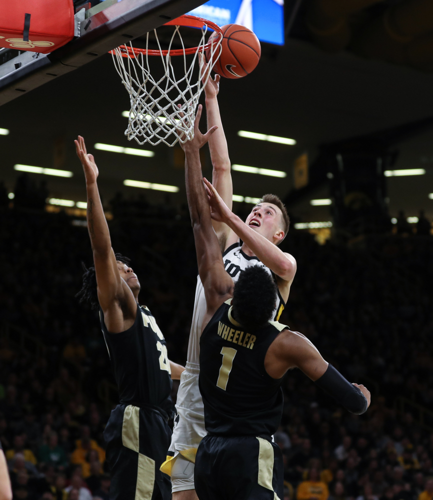 Iowa Hawkeyes guard Joe Wieskamp (10) against the Purdue Boilermakers Tuesday, March 3, 2020 at Carver-Hawkeye Arena. (Brian Ray/hawkeyesports.com)