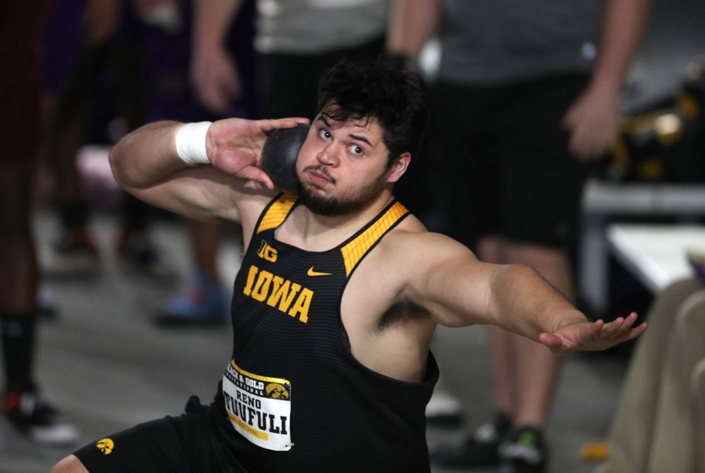 Iowa's Reno Tuufuli competes in the Shot Put during the Black and Gold Premier meet Saturday, January 26, 2019 at the Recreation Building. (Brian Ray/hawkeyesports.com)