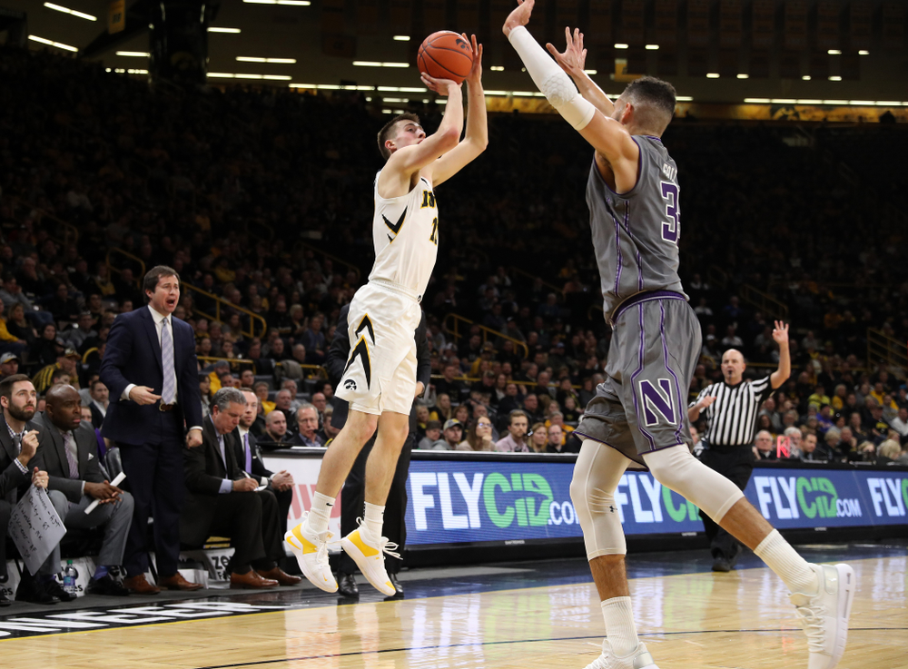 Iowa Hawkeyes guard Joe Wieskamp (10) knocks down a three point basket against the Northwestern Wildcats Sunday, February 10, 2019 at Carver-Hawkeye Arena. (Brian Ray/hawkeyesports.com)