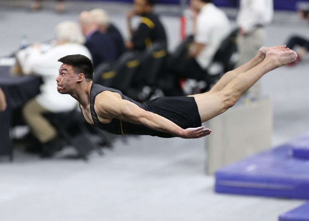 Iowa's Brandon Wong competes on the floor against Oklahoma Saturday, February 9, 2019 at Carver-Hawkeye Arena. (Brian Ray/hawkeyesports.com)