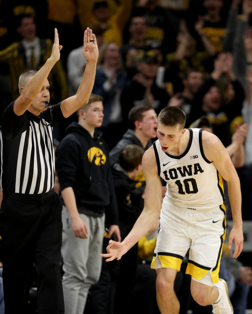 Iowa Hawkeyes guard Joe Wieskamp (10) celebrates a three point basket against the Michigan Wolverines Friday, January 17, 2020 at Carver-Hawkeye Arena. (Brian Ray/hawkeyesports.com)