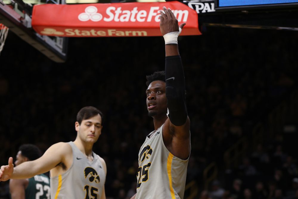 Iowa Hawkeyes forward Tyler Cook (25) against the Michigan State Spartans Thursday, January 24, 2019 at Carver-Hawkeye Arena. (Brian Ray/hawkeyesports.com)
