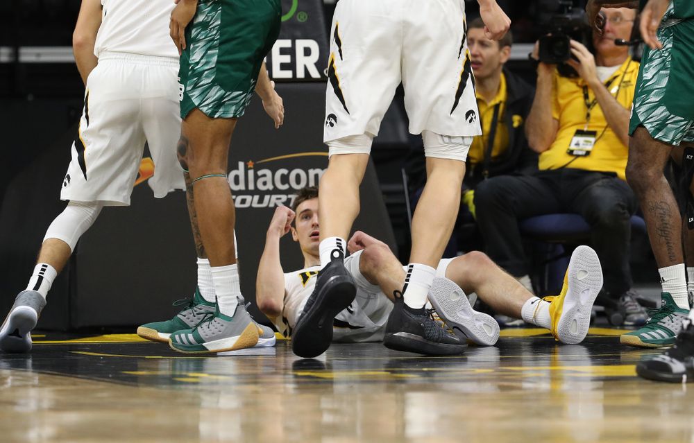 Iowa Hawkeyes forward Nicholas Baer (51) against UW Green Bay Sunday, November 11, 2018 at Carver-Hawkeye Arena. (Brian Ray/hawkeyesports.com)