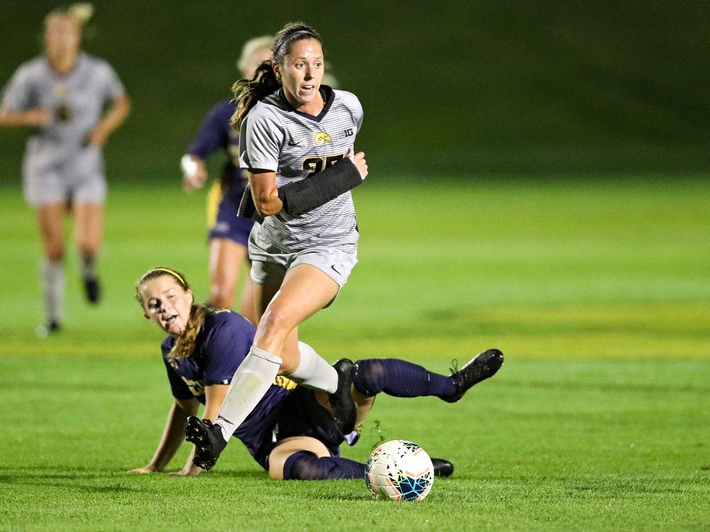 Iowa midfielder Josie Durr (25) moves with the ball during the second half of their match at the Iowa Soccer Complex in Iowa City on Friday, Sep 13, 2019. (Stephen Mally/hawkeyesports.com)