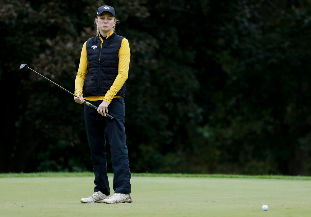 Iowa's Annalee Dannegger begs for a birdie putt to drop during the Diane Thomason Invitational at Finkbine Golf Course on September 29, 2018. (Tork Mason/hawkeyesports.com)