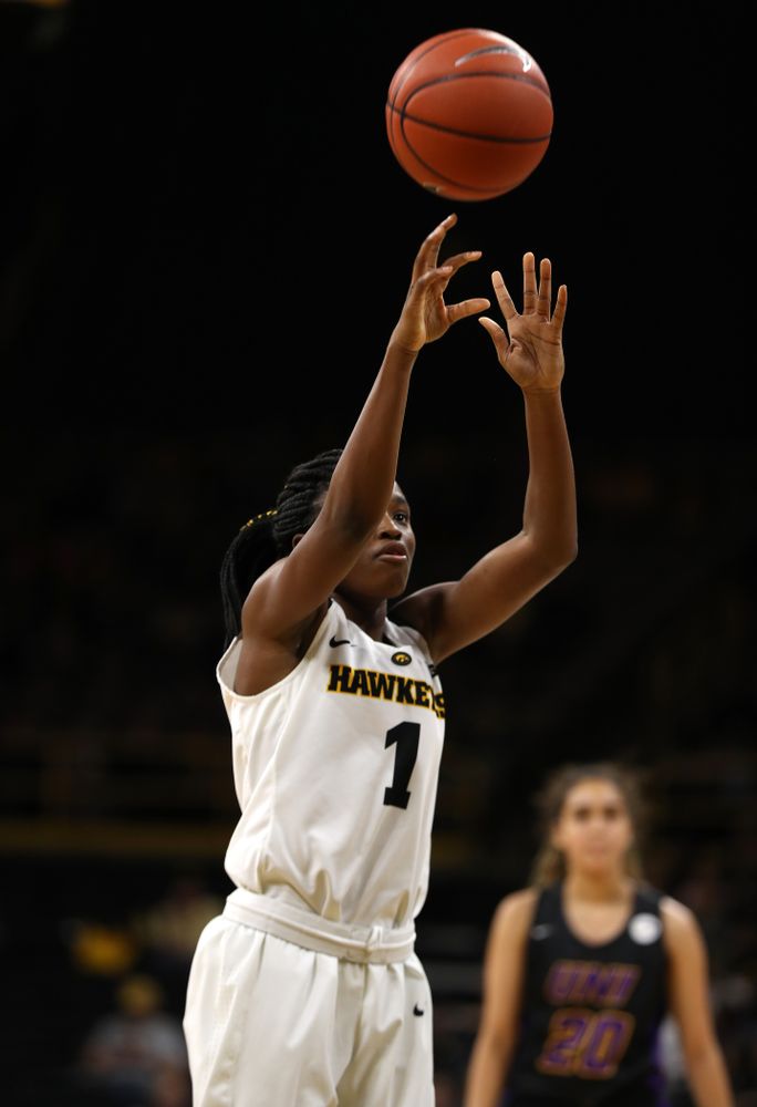 Iowa Hawkeyes guard Tomi Taiwo (1) against the Northern Iowa Panthers in the Hy-Vee Classic Sunday, December 16, 2018 at Carver-Hawkeye Arena. (Brian Ray/hawkeyesports.com)