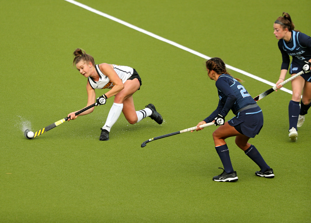 Iowa’s Maddy Murphy (26) passes the ball during the third quarter of their NCAA Tournament Second Round match against North Carolina at Karen Shelton Stadium in Chapel Hill, N.C. on Sunday, Nov 17, 2019. (Stephen Mally/hawkeyesports.com)