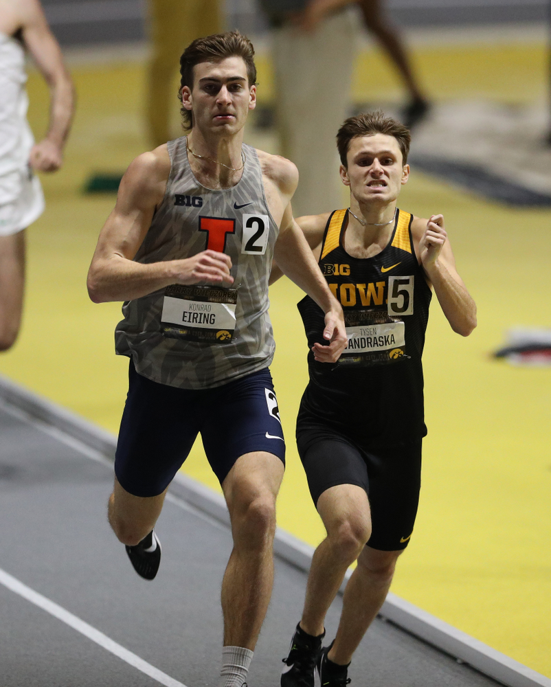 Iowa's Tyler VanDraska runs the 1000 meters during the 2019 Larry Wieczorek Invitational Friday, January 18, 2019 at the Hawkeye Tennis and Recreation Center. (Brian Ray/hawkeyesports.com)