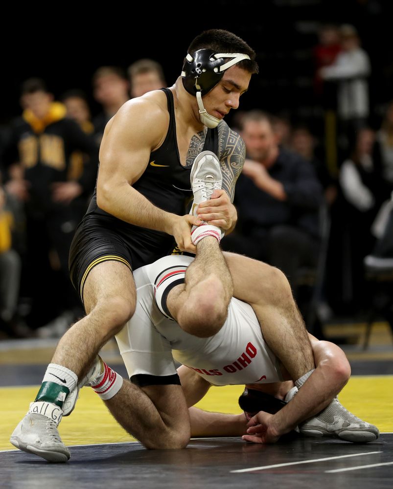 Iowa’s Pat Lugo wrestles Ohio State’s Sammy Sasso at 149 pounds Friday, January 24, 2020 at Carver-Hawkeye Arena. Sasso won the match with a 2-1 in overtime. (Brian Ray/hawkeyesports.com)