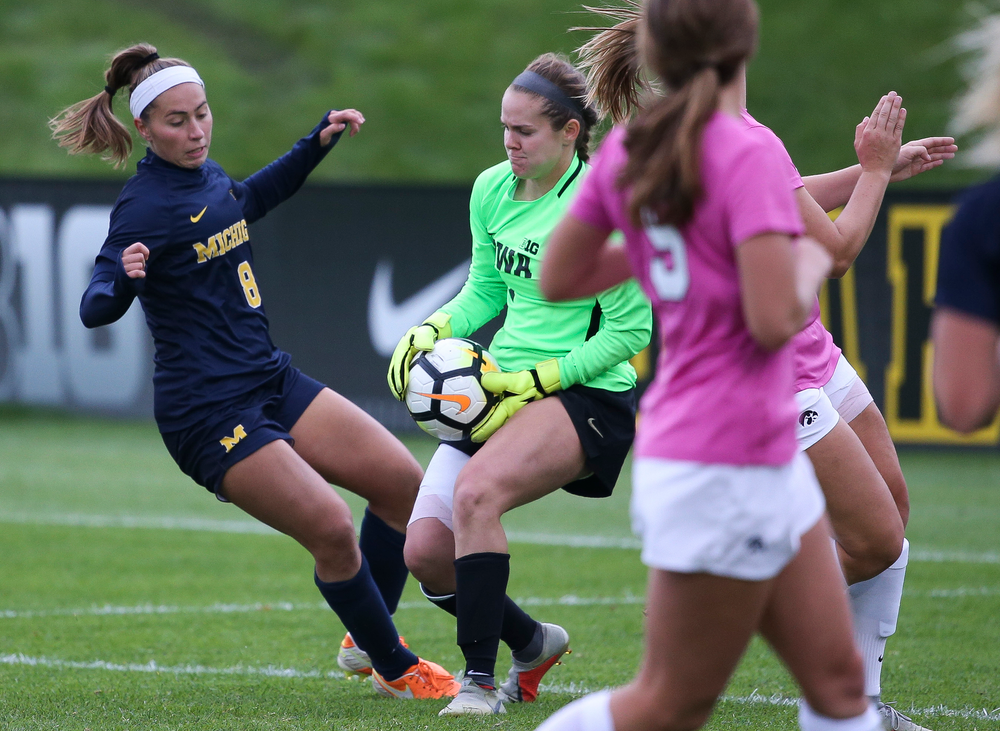 Iowa Hawkeyes goalkeeper Claire Graves (1) makes a save during a game against Michigan at the Iowa Soccer Complex on October 14, 2018. (Tork Mason/hawkeyesports.com)