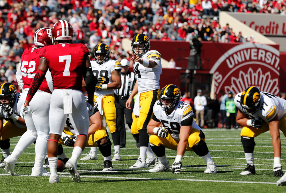 Iowa Hawkeyes quarterback Nate Stanley (4) against the Indiana Hoosiers Saturday, October 13, 2018 at Memorial Stadium, in Bloomington, Ind. (Brian Ray/hawkeyesports.com)