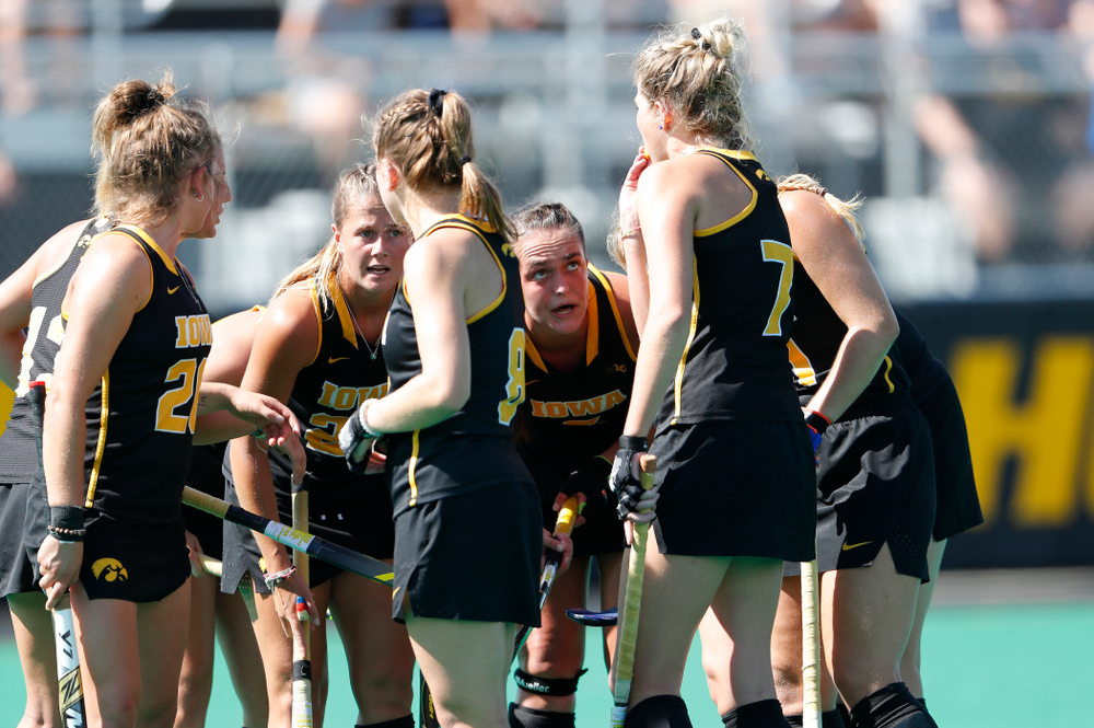 Iowa Hawkeyes Sophie Sunderland (20) and Anthe Nijziel (6) against the Penn Quakers Friday, September 14, 2018 at Grant Field. (Brian Ray/hawkeyesports.com)