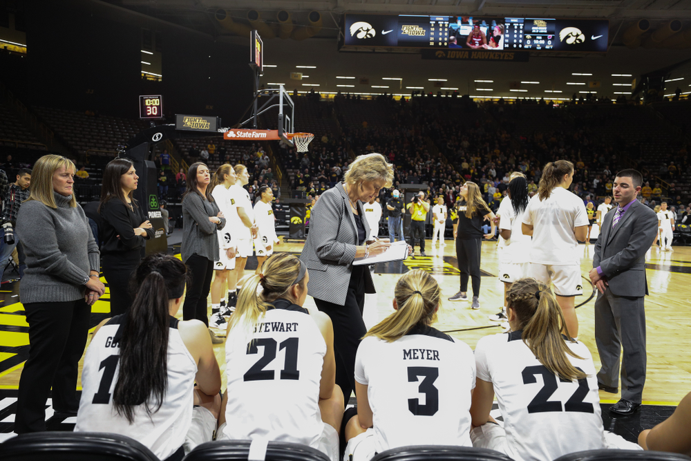 Iowa Hawkeyes head coach Lisa Bluder against the Wisconsin Badgers Monday, January 7, 2019 at Carver-Hawkeye Arena. (Brian Ray/hawkeyesports.com)