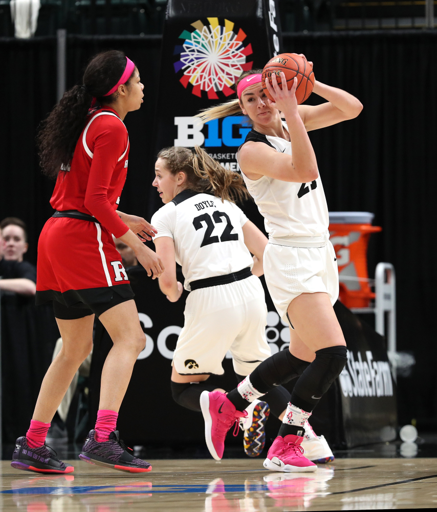 Iowa Hawkeyes forward Hannah Stewart (21) against the Rutgers Scarlet Knights in the semi-finals of the Big Ten Tournament Saturday, March 9, 2019 at Bankers Life Fieldhouse in Indianapolis, Ind. (Brian Ray/hawkeyesports.com)