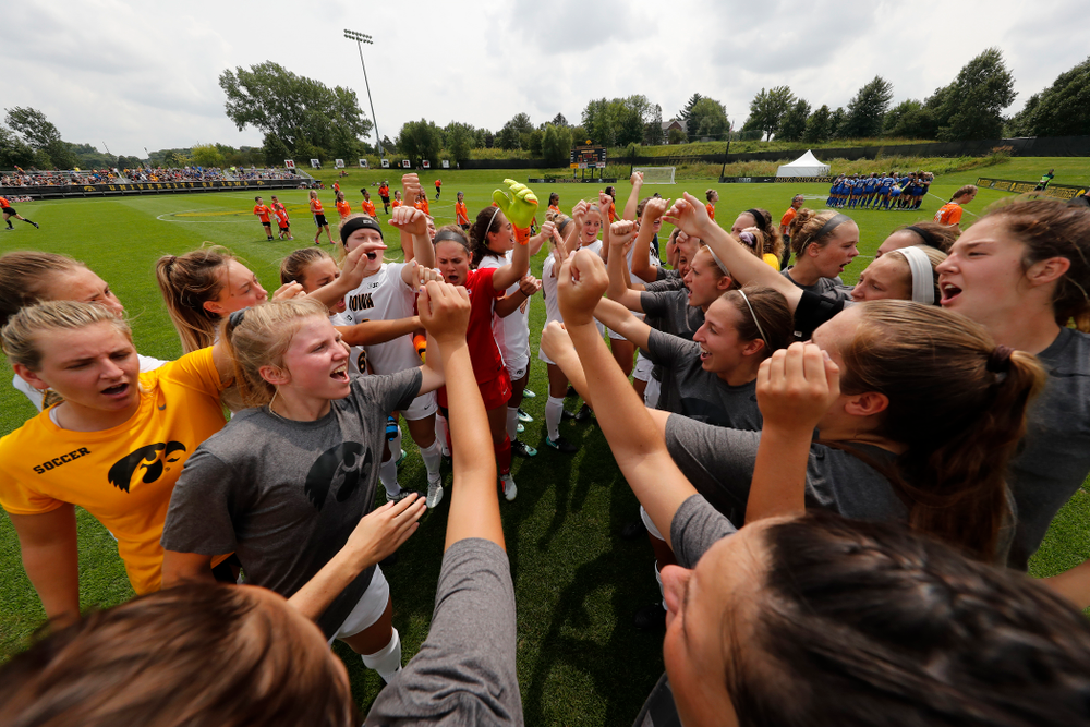 The Iowa Hawkeyes against the Creighton Bluejays Sunday, August 19, 2018 at the Iowa Soccer Complex. (Brian Ray/hawkeyesports.com)