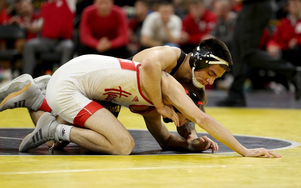 Iowa’s Pat Lugo wrestles Nebraska’s Collin Purinton at 149 pounds Saturday, January 18, 2020 at Carver-Hawkeye Arena. Lugo won the match 4-1. (Brian Ray/hawkeyesports.com)