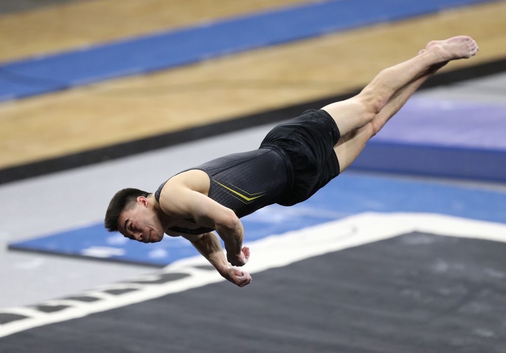 Iowa's Brandon Wong competes on the floor against Oklahoma Saturday, February 9, 2019 at Carver-Hawkeye Arena. (Brian Ray/hawkeyesports.com)