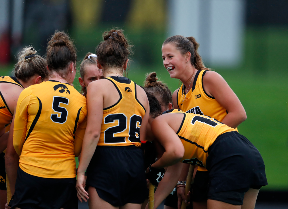 Iowa Hawkeyes Sophie Sunderland (20) against Stanford Sunday, October 7, 2018 at Grant Field. (Brian Ray/hawkeyesports.com)