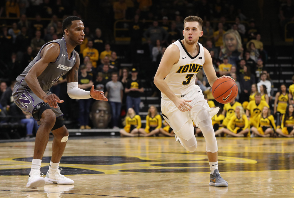 Iowa Hawkeyes guard Jordan Bohannon (3) against the Northwestern Wildcats Sunday, February 10, 2019 at Carver-Hawkeye Arena. (Brian Ray/hawkeyesports.com)