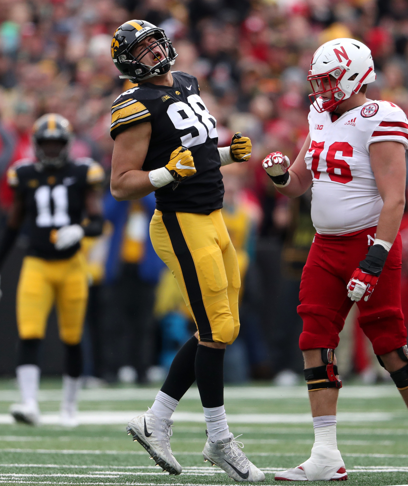 Iowa Hawkeyes defensive end Anthony Nelson (98) celebrates a sack against the Nebraska Cornhuskers Friday, November 23, 2018 at Kinnick Stadium. (Brian Ray/hawkeyesports.com)