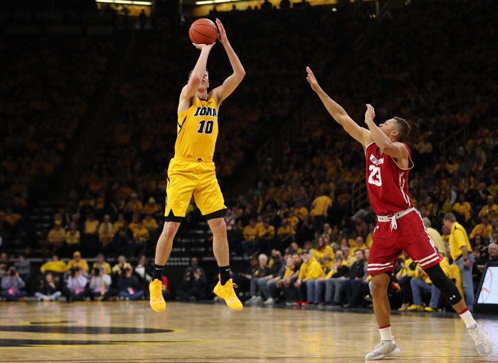 Iowa Hawkeyes guard Joe Wieskamp (10) against the Wisconsin Badgers Friday, November 30, 2018 at Carver-Hawkeye Arena. (Brian Ray/hawkeyesports.com)
