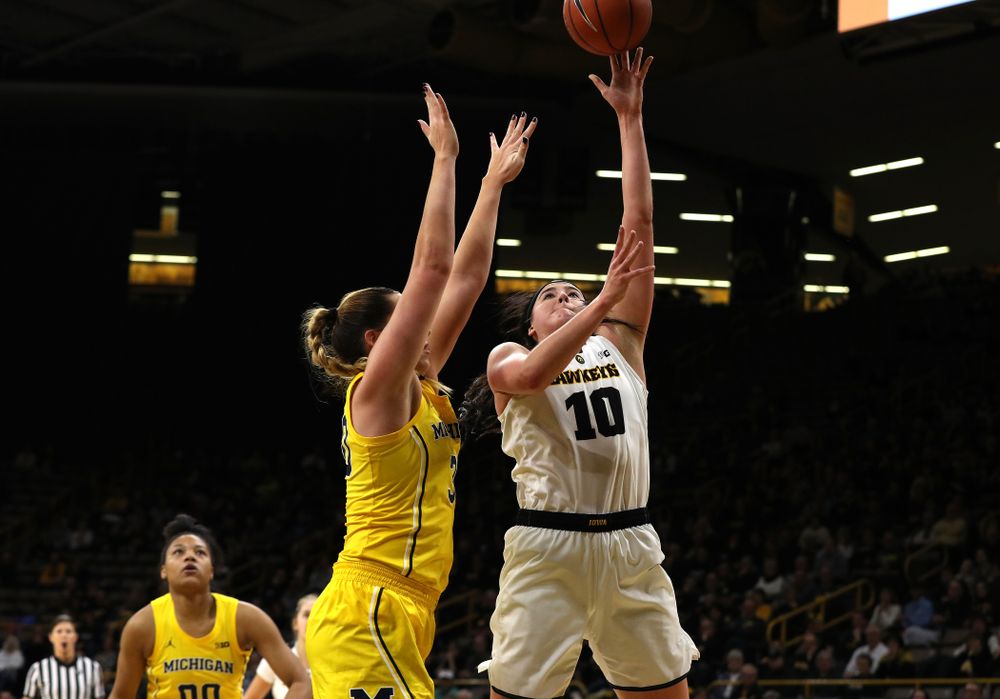 Iowa Hawkeyes forward Megan Gustafson (10) against the Michigan Wolverines Thursday, January 17, 2019 at Carver-Hawkeye Arena. (Brian Ray/hawkeyesports.com)