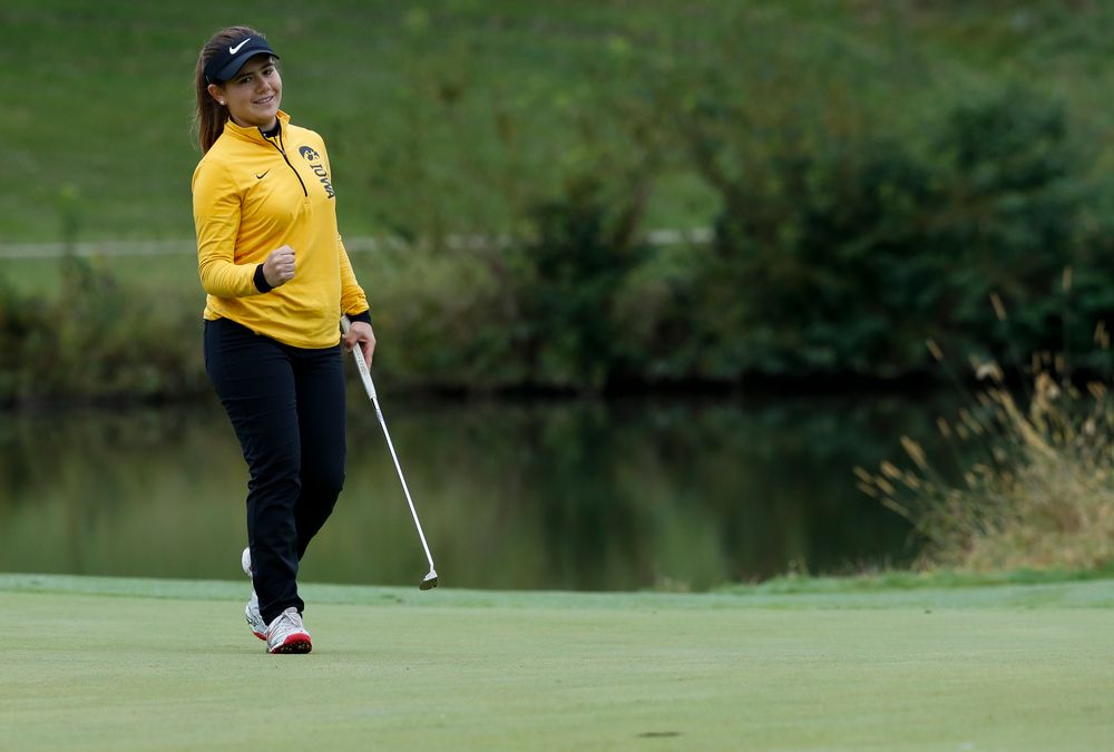 Iowa's Manuela Lizarazu reacts after sinking a birdie putt on the 13th hole during the Diane Thomason Invitational at Finkbine Golf Course on September 29, 2018. (Tork Mason/hawkeyesports.com)