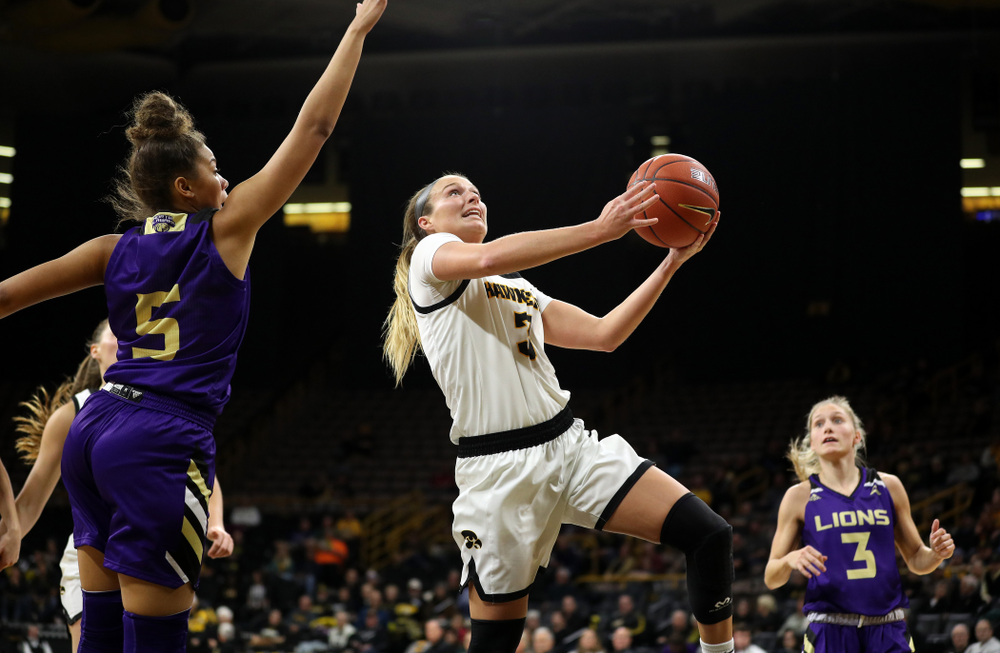 Iowa Hawkeyes guard Makenzie Meyer (3) against North Alabama Thursday, November 14, 2019 at Carver-Hawkeye Arena. (Brian Ray/hawkeyesports.com)