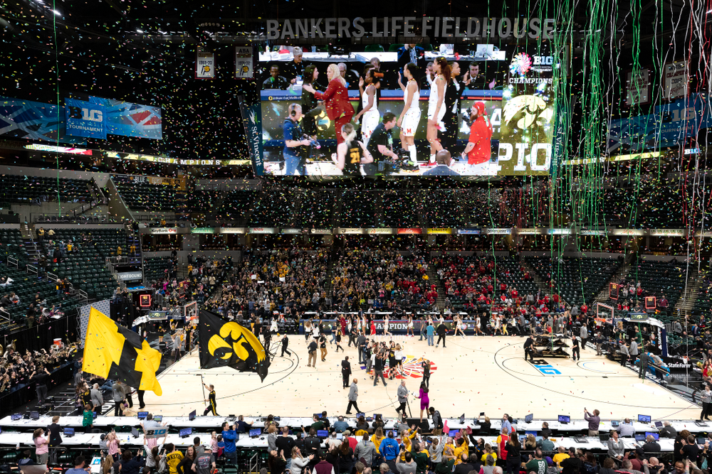 The Iowa Hawkeyes celebrate their victory overthe Maryland Terrapins in the Big Ten Championship Game Sunday, March 10, 2019 at Bankers Life Fieldhouse in Indianapolis, Ind. (Brian Ray/hawkeyesports.com)